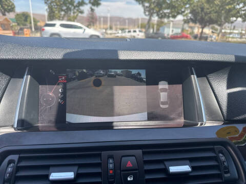 2015 BMW 5 Series 528i