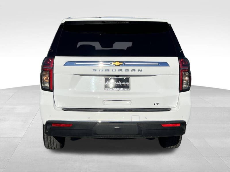 2024 Chevrolet Suburban LT