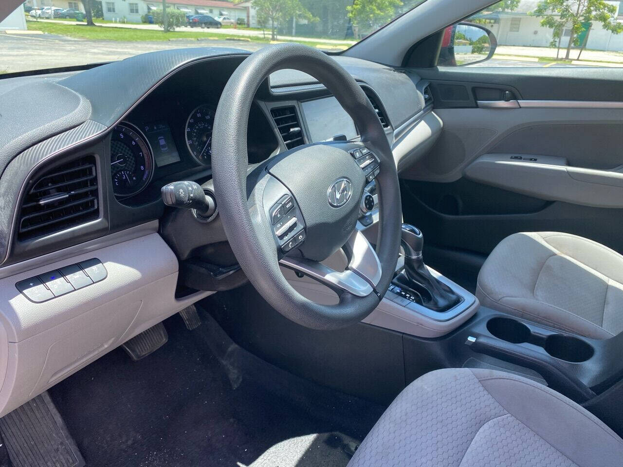 2019 Hyundai Elantra Sedan - $18,400