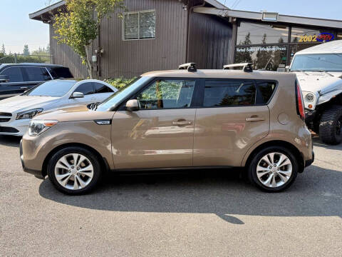 2015 Kia Soul +