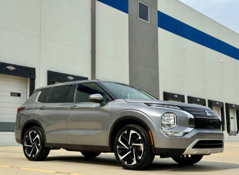 2023 Mitsubishi Outlander SE