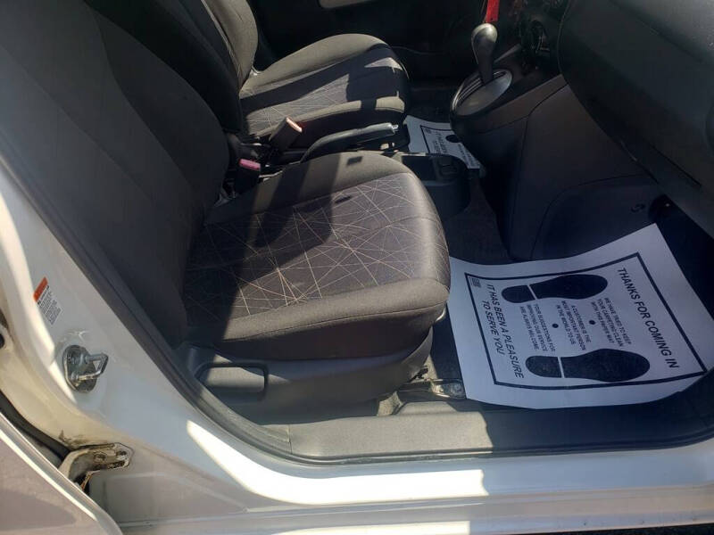 2011 Mazda MAZDA2