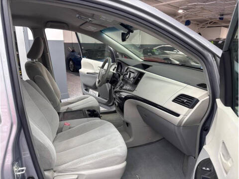 2013 Toyota Sienna