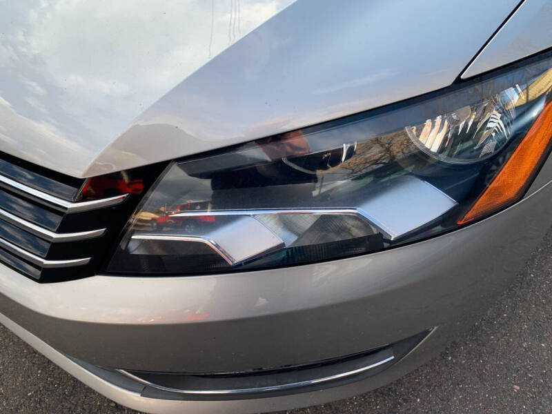 2012 Volkswagen Passat SE PZEV