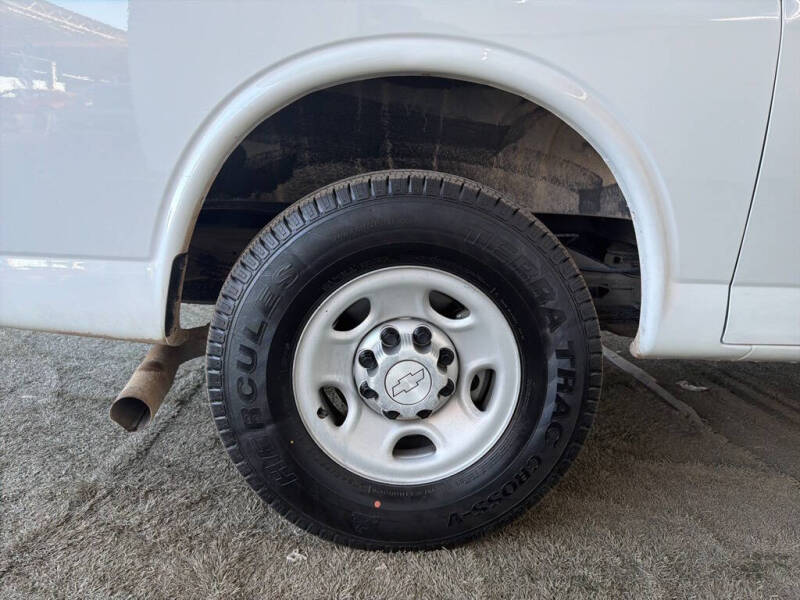 2017 Chevrolet Express LS 2500