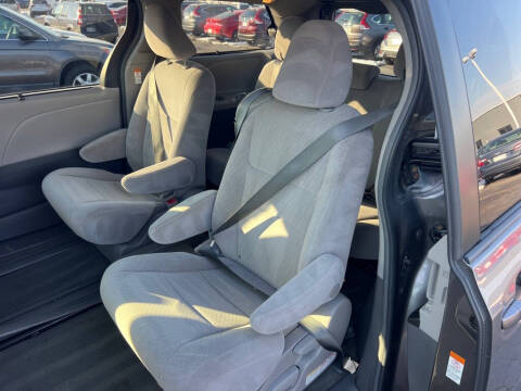 2017 Toyota Sienna