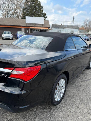 2013 Chrysler 200 Touring