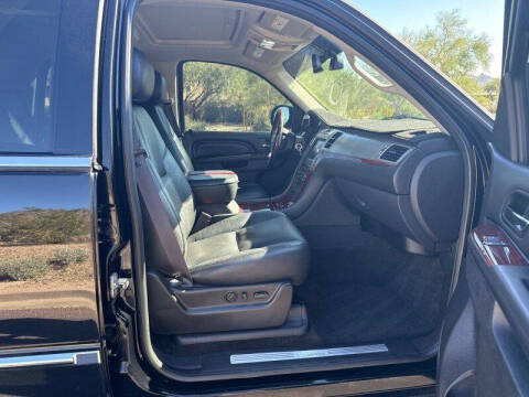 2011 Cadillac Escalade Premium