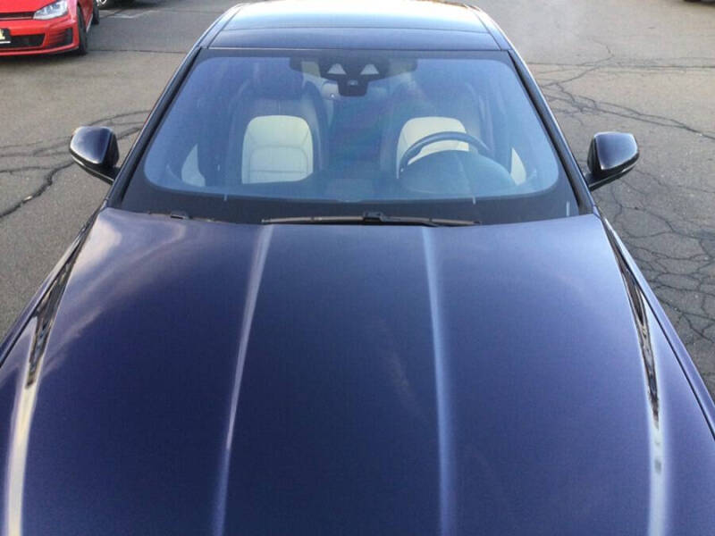 2018 Jaguar XE 35t R-Sport