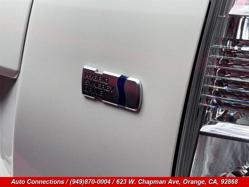 2013 Toyota Prius v Three