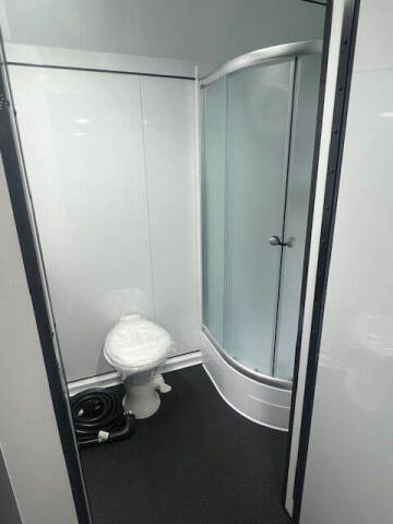 2025 Formula 8.5X28 BATHROOM