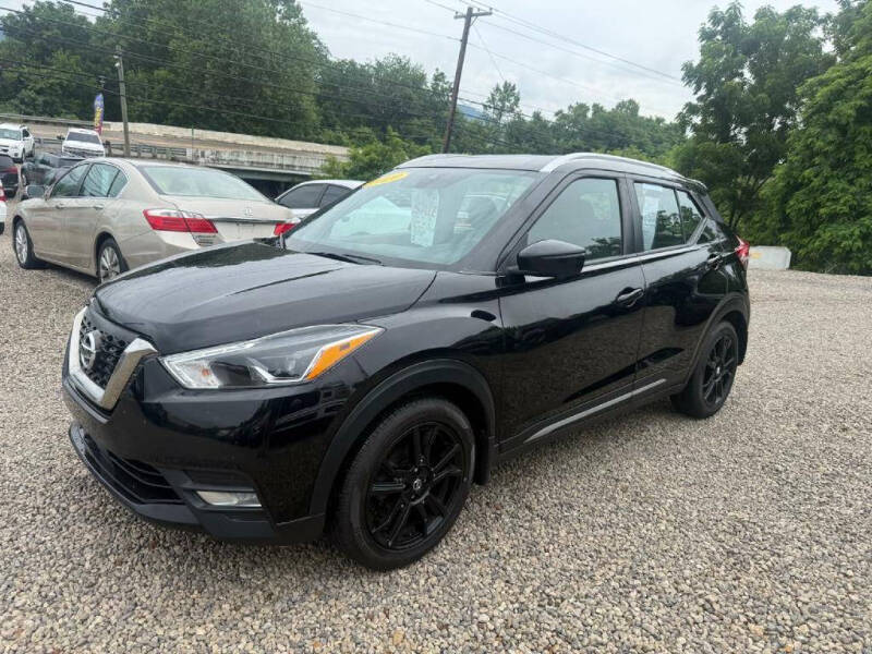 2020 Nissan Kicks SR