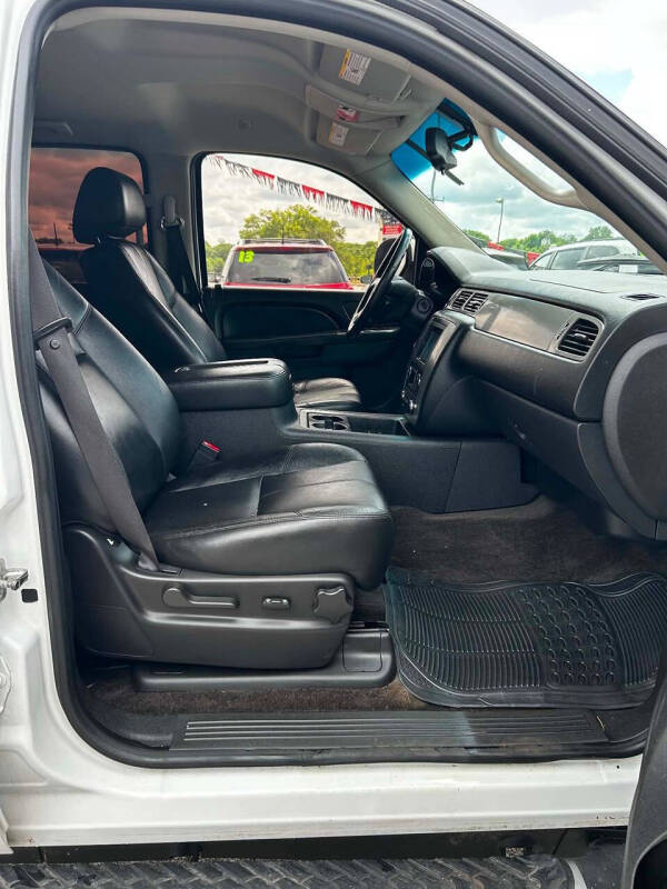 2012 Chevrolet Avalanche LT
