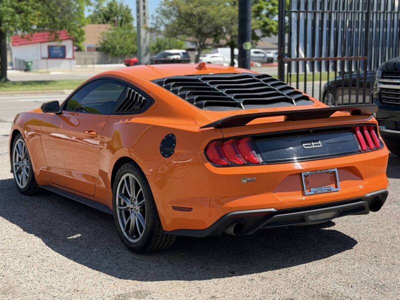 2021 Ford Mustang EcoBoost