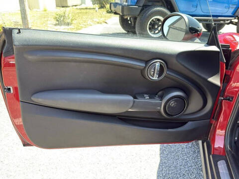 2017 MINI Hardtop 2 Door Cooper