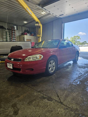 2006 Chevrolet Monte Carlo for sale at WESTSIDE GARAGE LLC in Keokuk IA