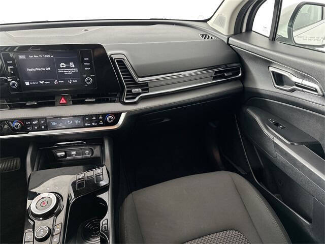 2023 Kia Sportage Hybrid LX