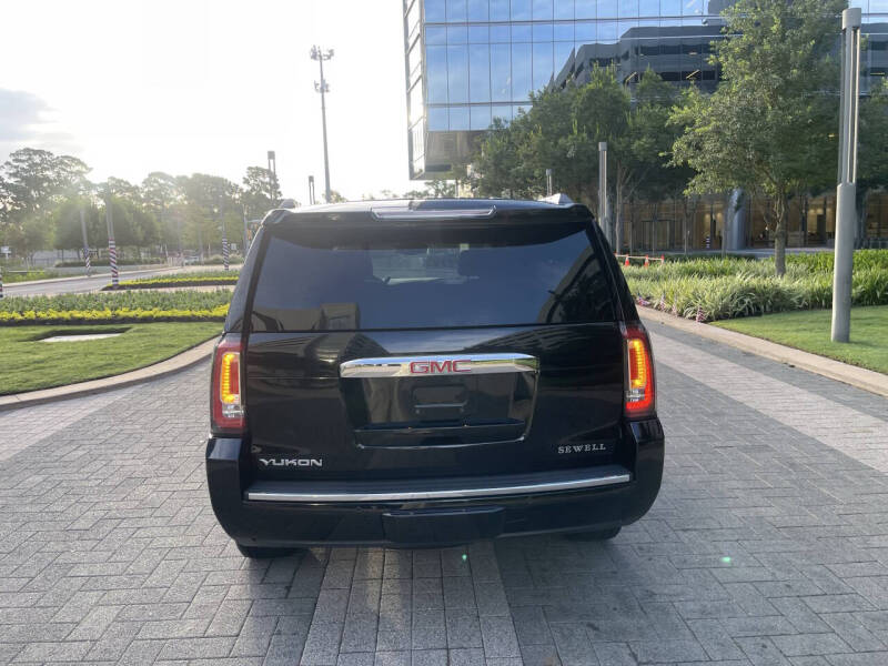 2017 GMC Yukon Denali