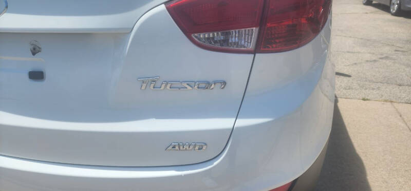 2012 Hyundai Tucson GLS photo 2