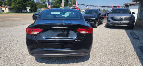 2017 Chrysler 200 LX
