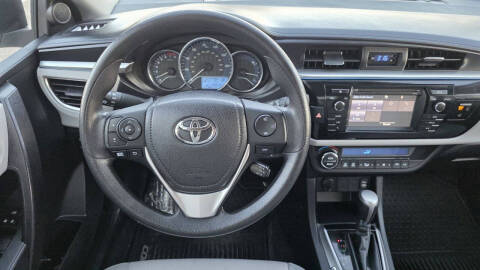 2015 Toyota Corolla LE
