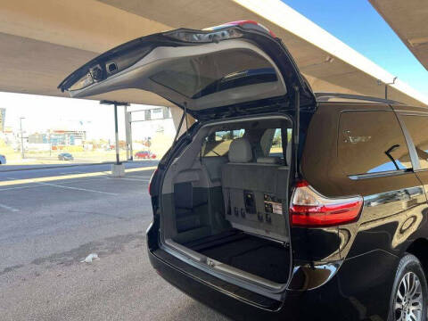 2018 Toyota Sienna
