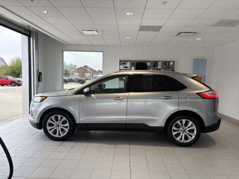 2020 Ford Edge Titanium