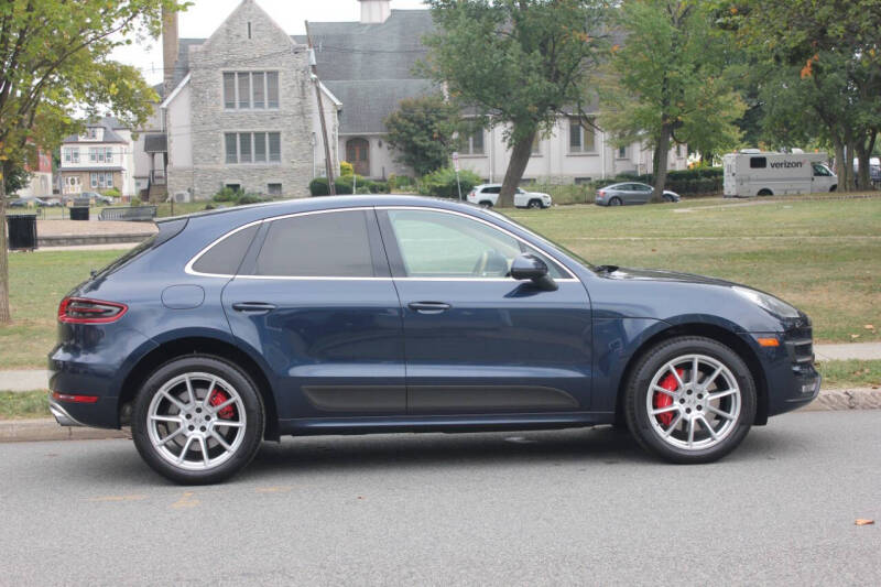 2015 Porsche Macan Turbo