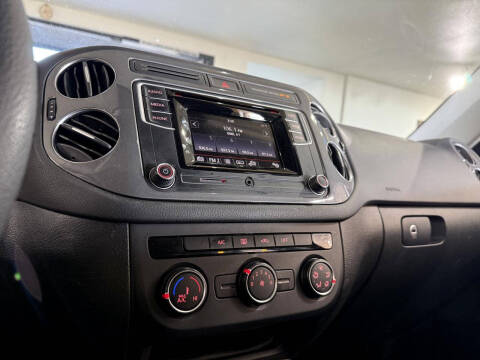 2017 Volkswagen Tiguan 2.0T S 4Motion