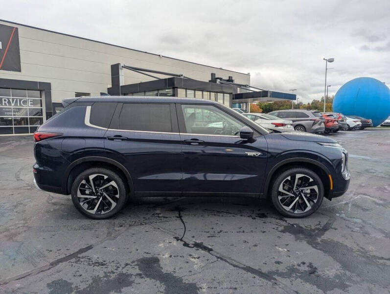 2025 Mitsubishi Outlander PHEV SE