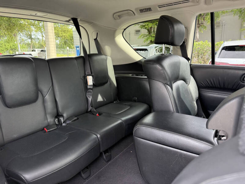 2017 Infiniti QX80 Signature Edition