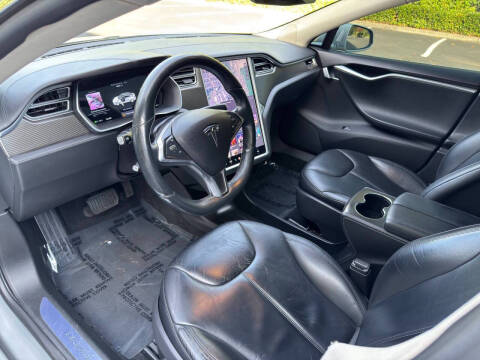 2015 Tesla Model S 85D