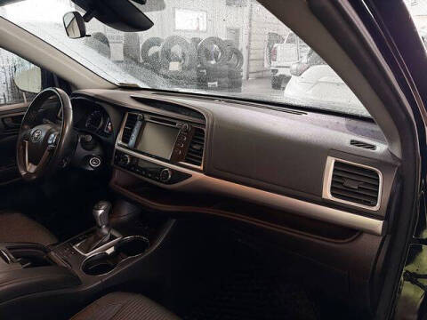 2017 Toyota Highlander