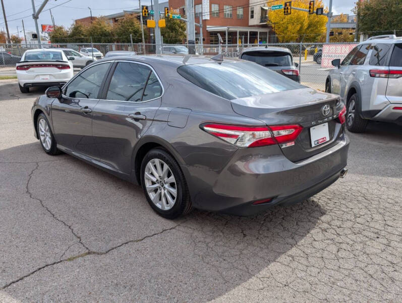 2019 Toyota Camry LE