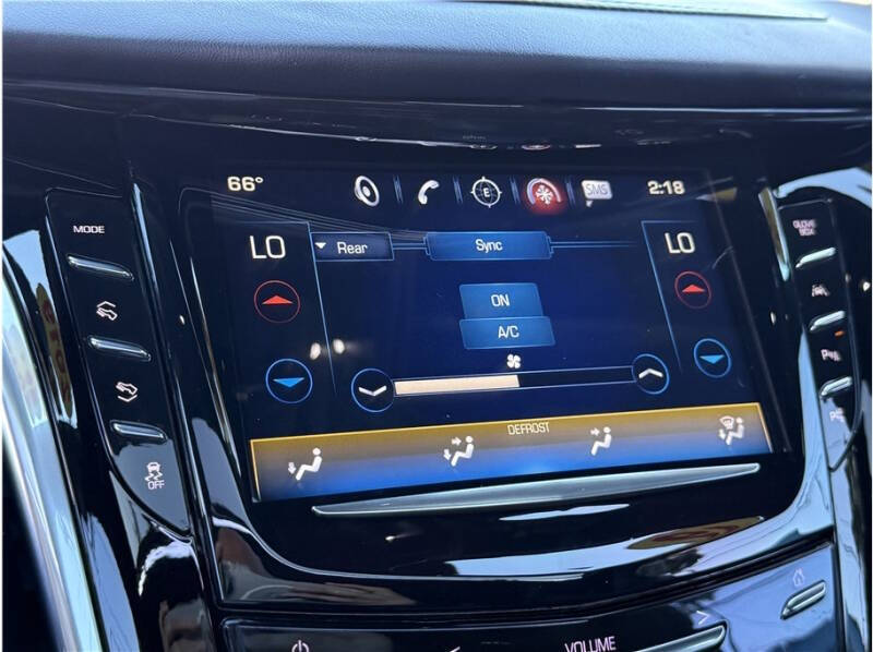 2019 Cadillac Escalade Platinum