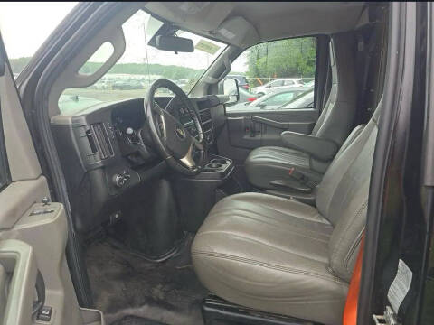 2019 Chevrolet Express 2500