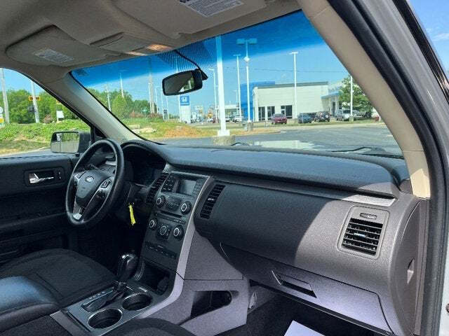 2019 Ford Flex 12