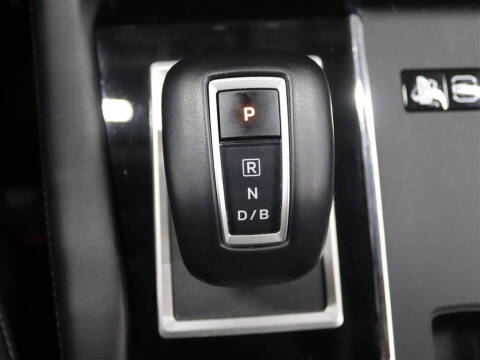 2024 Mitsubishi Outlander PHEV SE