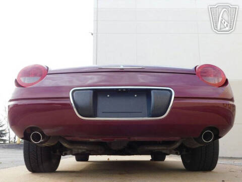 2004 Ford Thunderbird Deluxe