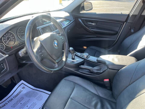 2017 BMW 3 Series 320i