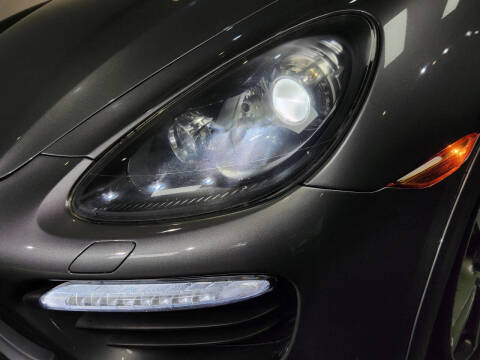 2013 Porsche Cayenne GTS