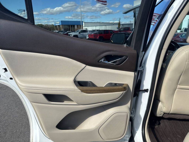 2017 GMC Acadia Denali