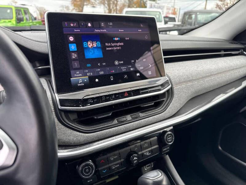 2022 Jeep Compass Latitude Lux