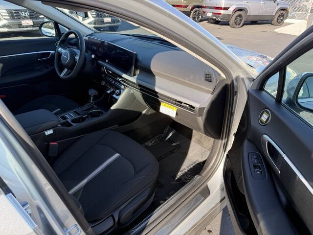 2025 Hyundai Sonata SE