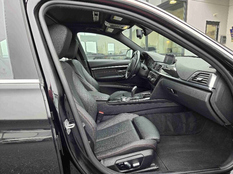 2018 BMW 3 Series 330i xDrive