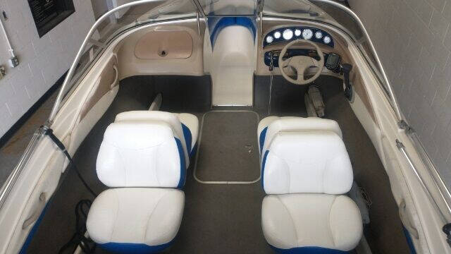 2004 Bayliner 185