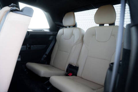 2019 Volvo XC90 T6 Momentum
