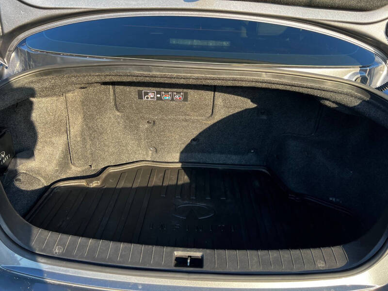 2014 Infiniti Q50 Hybrid Sport