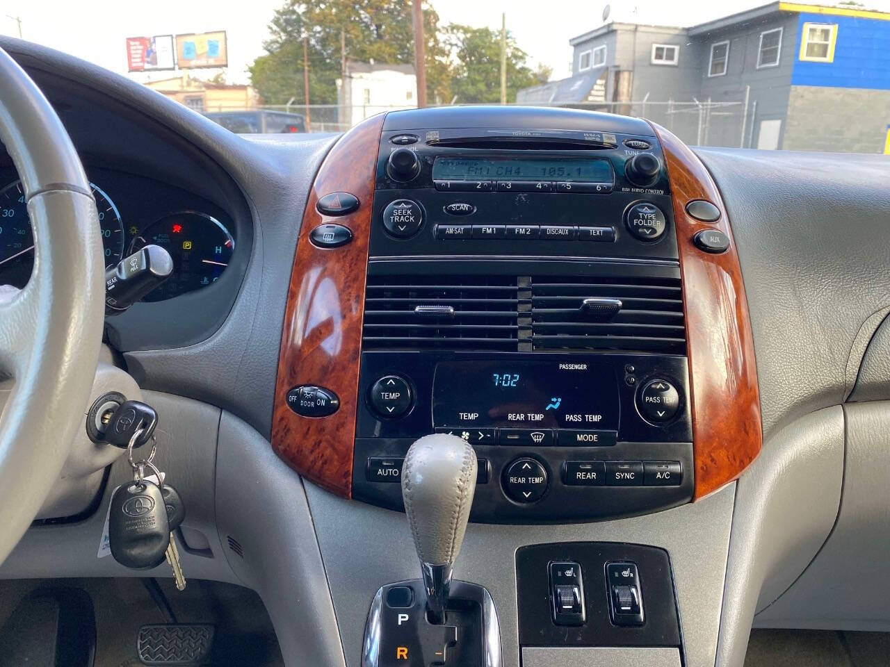 2006 Toyota Sienna for sale at 3B Auto Sales in Paterson, NJ