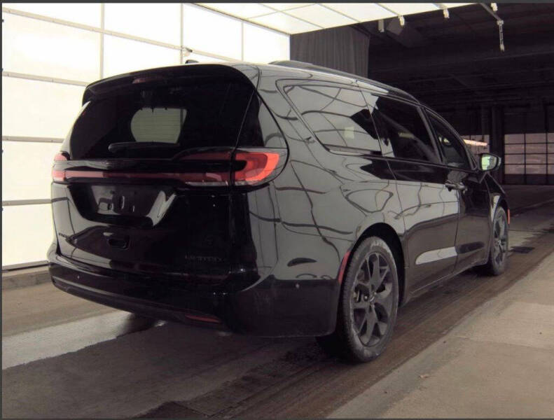 2025 Chrysler Pacifica Limited